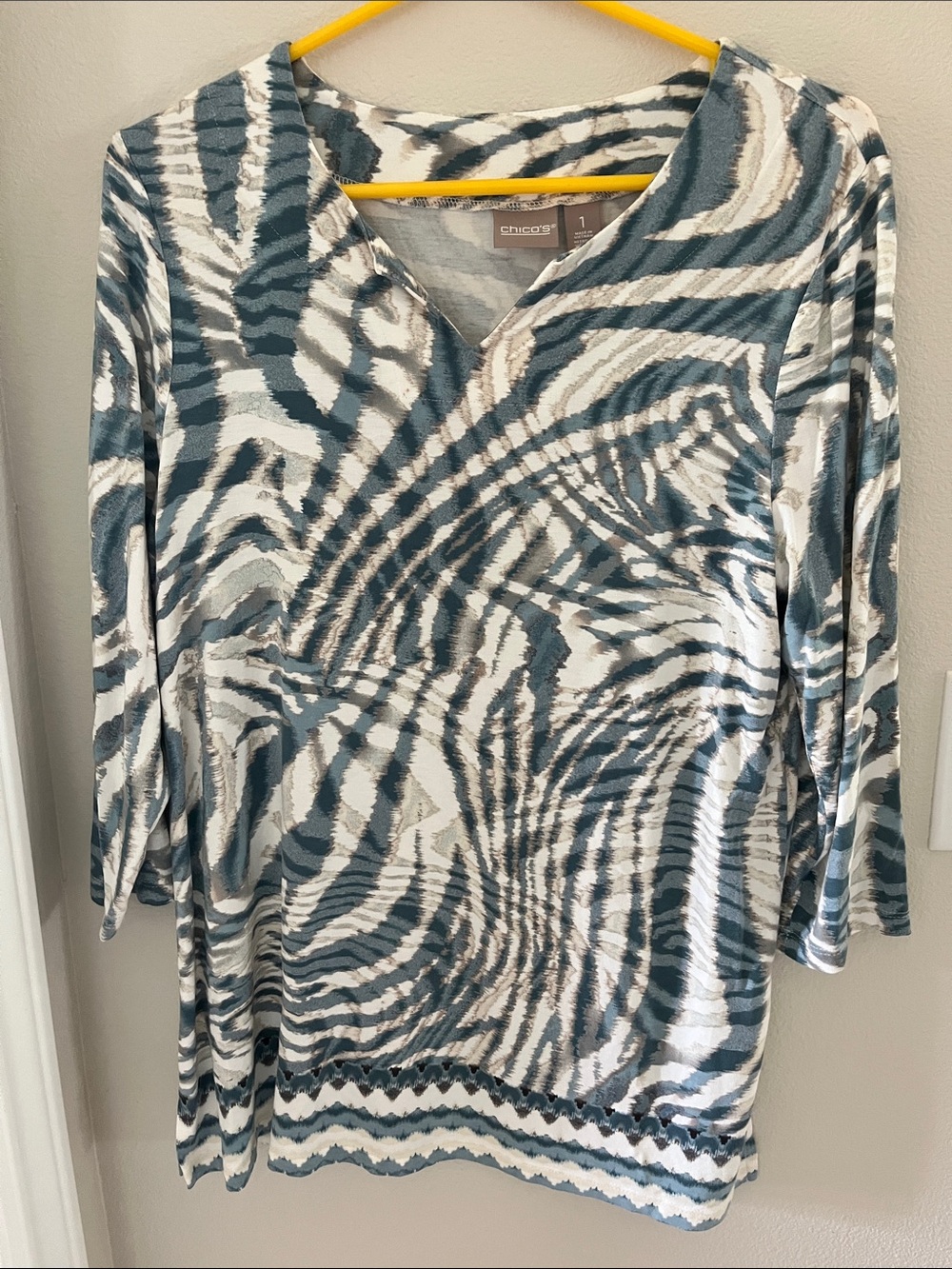 Chico's Teal, White & Gray Printed V-Neck Tunic